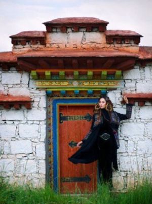 Malina - Tibet fashion editorial.jpg
